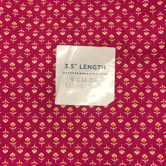 Old Navy shorts - Picture 2 of 4